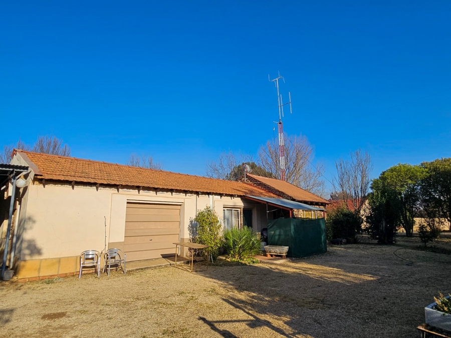 3 Bedroom Property for Sale in Potchefstroom Rural North West